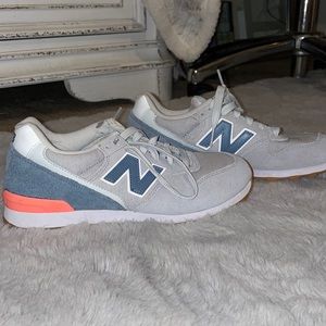 New balance shoe